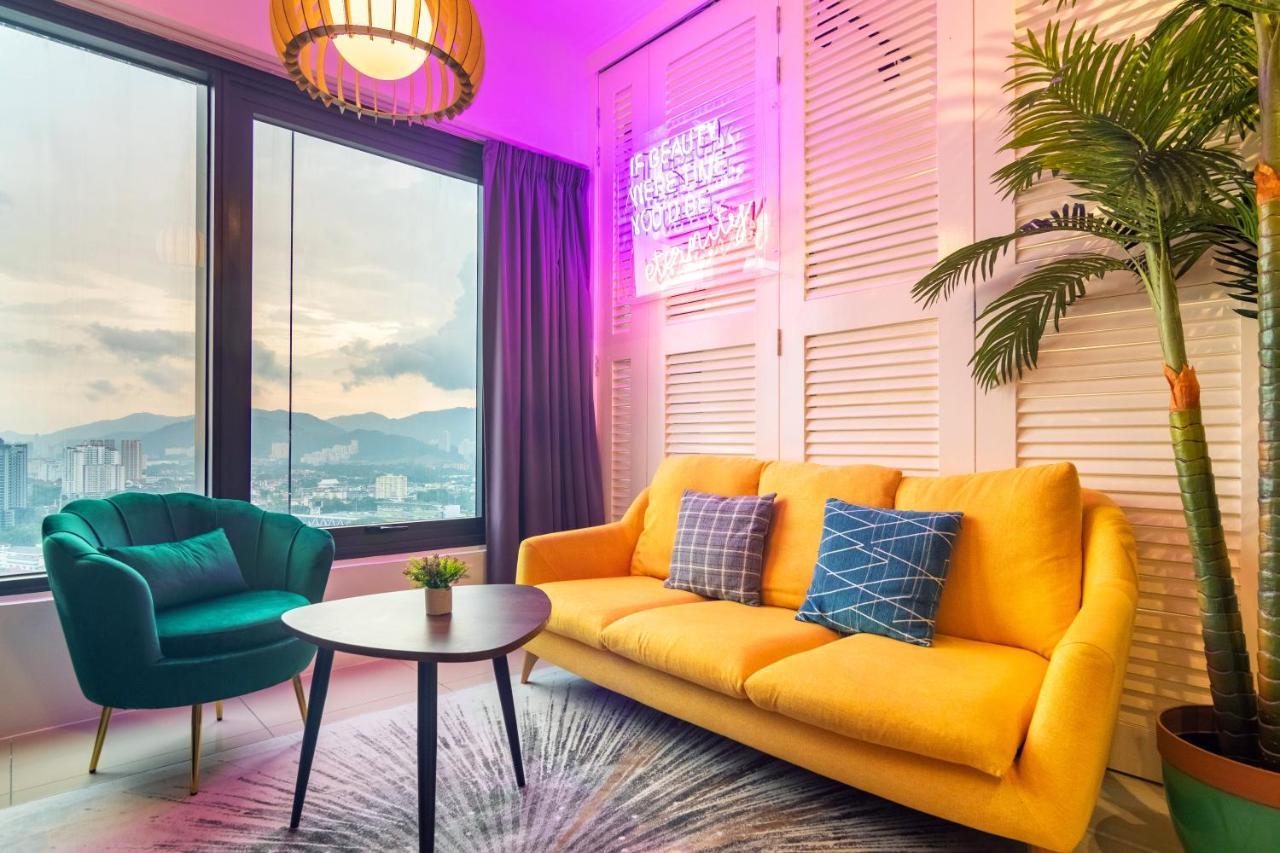 Tropicana 218 Macalister X Airlevate Suites George Town Ngoại thất bức ảnh