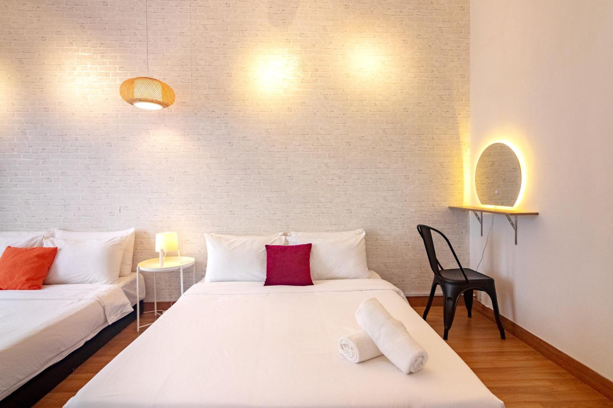 Tropicana 218 Macalister X Airlevate Suites George Town Ngoại thất bức ảnh