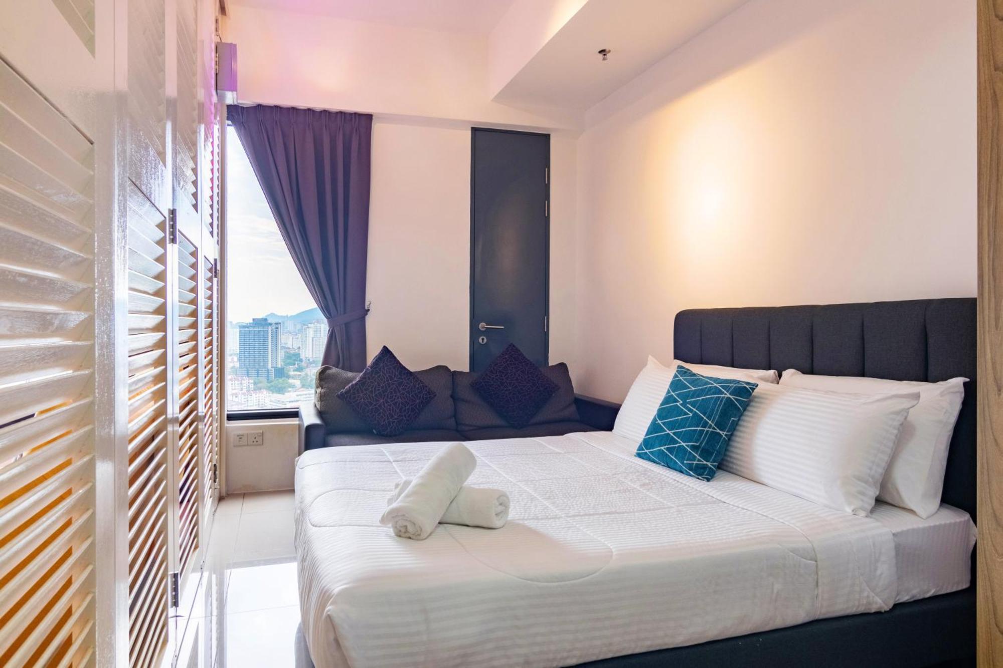 Tropicana 218 Macalister X Airlevate Suites George Town Phòng bức ảnh