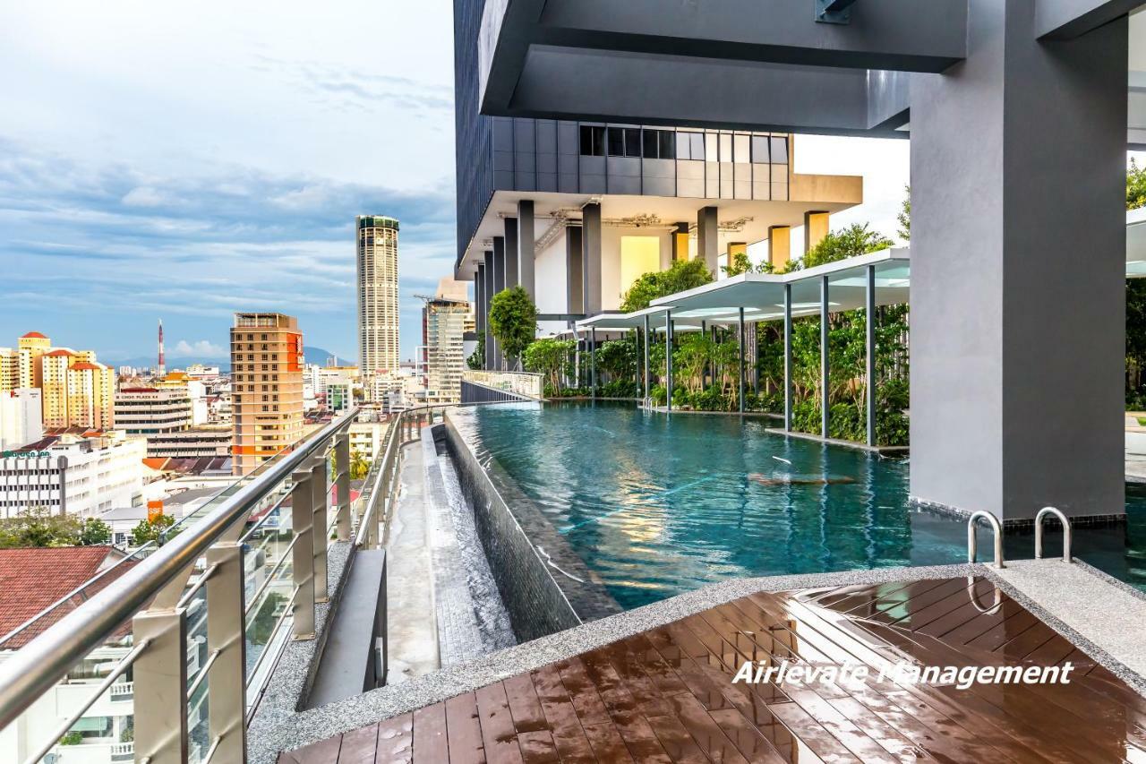 Tropicana 218 Macalister X Airlevate Suites George Town Ngoại thất bức ảnh
